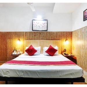 Hotel Vasundhara Grand