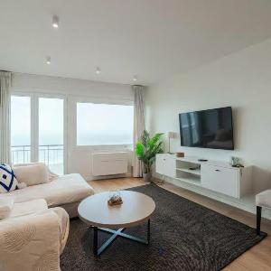 Seafront apartment with views in Blankenberge