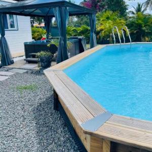 Maison avec piscine privée à Saint-François