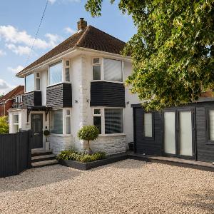 Private Gated Home Parking Sleeps 7