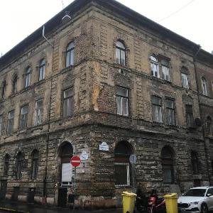 loft in akacfa