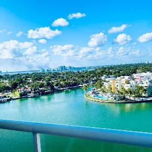 Ocean & Bay Views 2BR 2BA Beach Condo Parking