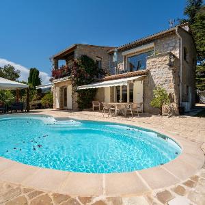 Le Mas des Aromes - Piscine Privée