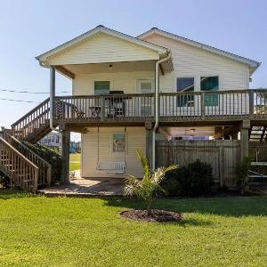 LimeAid Pet-Friendly Jamaica Beach Retreat