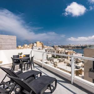 BnBNova - Private Penthouse with Terrace Spinola Bay