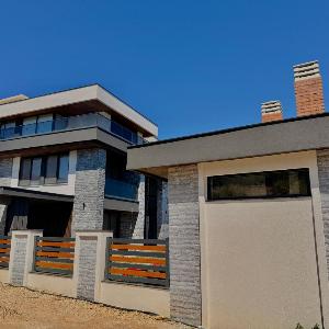 Villa Đina