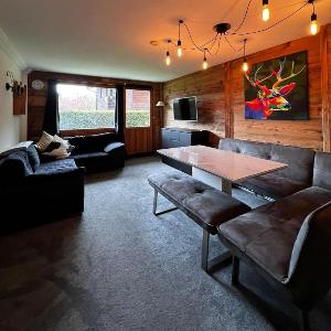 2 Ensuite Bedrooms Walk to town On Bus Route