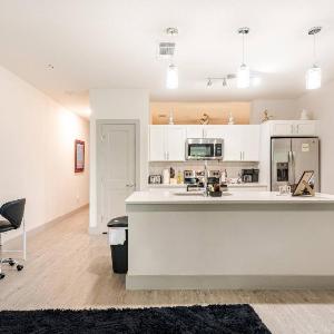 Riverwalk View Luxe Condo Views Pool Free Parking