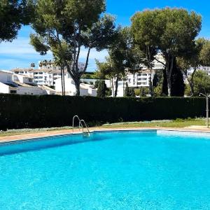 Ground Floor Apt with Pool & Garden Access