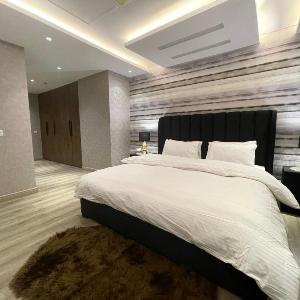 2 Bedroom Luxury Apartment GoldCrest DHA Lahore