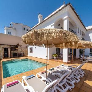 Villa Lara Pinta by Villa Plus