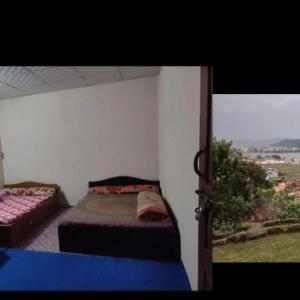 Hidden Lake View Home Stay