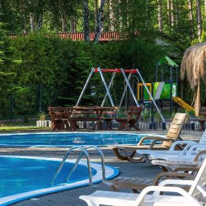 Komfortowy Apartament z Tarasem Blisko Plaży z Dodatkowymi Udogodnieniami w Pobierowie by Noclegi Renters