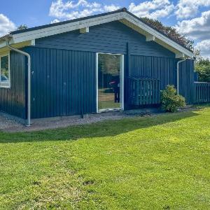 3 Bedroom Nice Home In Hals
