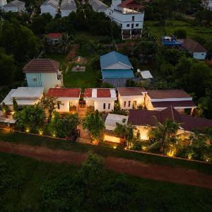 Serey Private Lodge Grill & Chill Near Pub Street