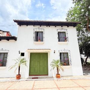 Casa Laurel