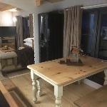 Secret Lodge by Cardiff Holiday Homes