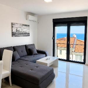 Pine Hill Apartments