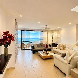 Oceanfront Duplex with Balcony El Laguito Cartagena