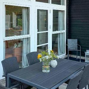 4 Bedroom Lovely Home In Ebeltoft