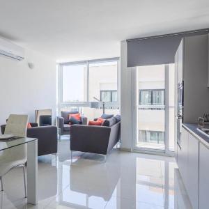 BnBNova - Lovely Saint Julian 3BR 2BA with Terrace