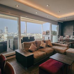 Luxury Penthouse with Jacuzzi and Stunning Views By Buena Vista