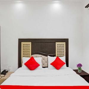 Townhouse Defence Colony Noida