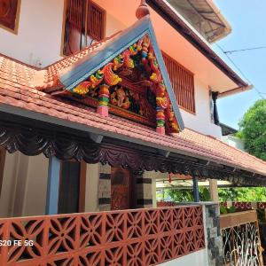Kasi Heritage Home near Padmanabha Swami Temple 5 minute walk