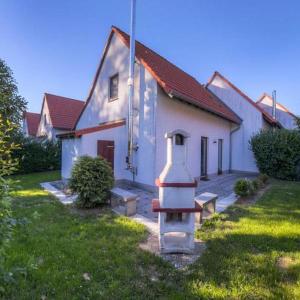 Gemütliches Ferienhaus mit Garten im Hafendorf Müritz in Rechlin