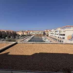 Hippopotame rose Duplex avec terrasse sur la Marina