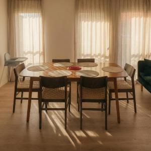 Architect renovated apt parking & 2 balconies
