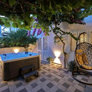 Holiday home with hot tub Zadar - 25838