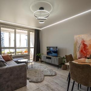 Zarichniy apartment river view
