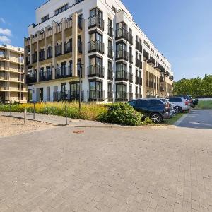 Stylowy Apartament z Balkonem Przy Promenadzie by Noclegi Renters