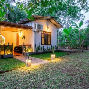 Sansevieria Homestay