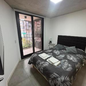 Edificio SIX Moderno con Balcón en Nva Cba