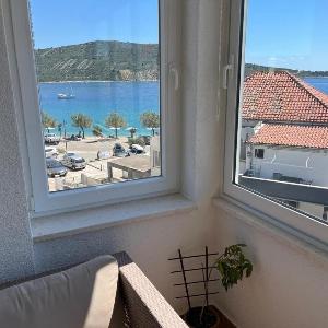 Apartments with parking space Primosten - 27870