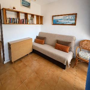Mbr b Habitación y sofá cama más colchón hinchable