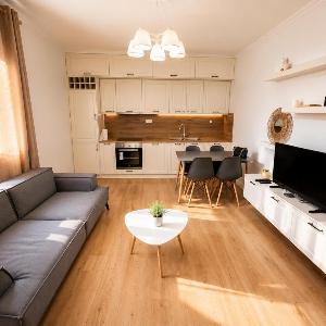 Cozy Apartment in Blloku FastWifi & Self Checkin