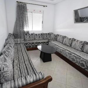 Charming 2-Bedroom Apartment in Martil with City Views