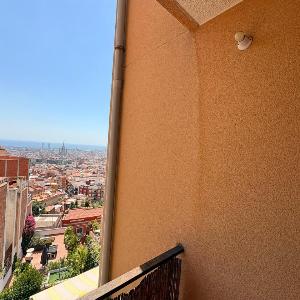 Bunkers del Carmel View Apartment with Balcony
