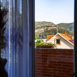 Spacious Family Apartment - 2 Bedrooms & Private Garage