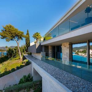 Villa Moreska Korcula Seafront Infinity Pool