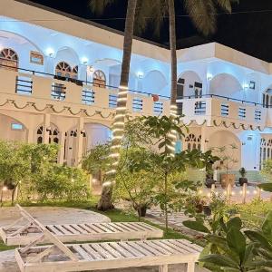 Secret Garden Beach Hotel