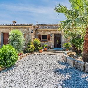 Rustic Majorcan Country House with Pool