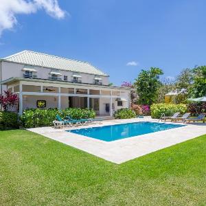 Charming Villa with Private Pool Close to Beach - Rosedale