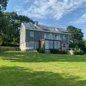 Apartment Sleeps 4 Enclosed Garden Pets Welcome
