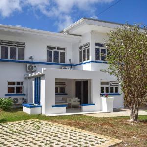 3 min walk to beach - Bella Figura Apt 2