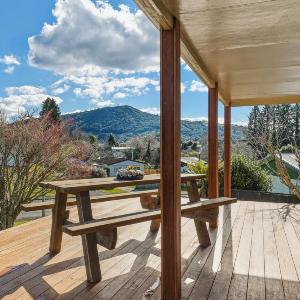 Inn Sunnybrook - Sunny 3 Bed with Great Deck