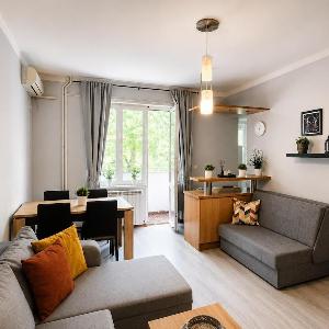 Dorcol Apartment 1Walk to Knez Sleeps 4